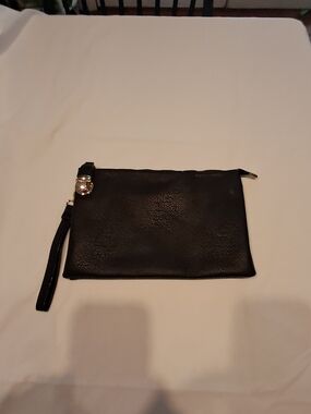 Classic Black Wristlet Clutch - Sleek Everyday Handbag